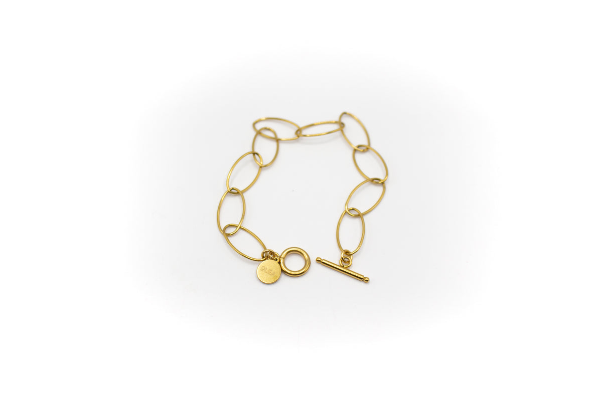 pulsera de acero bañado en oro
