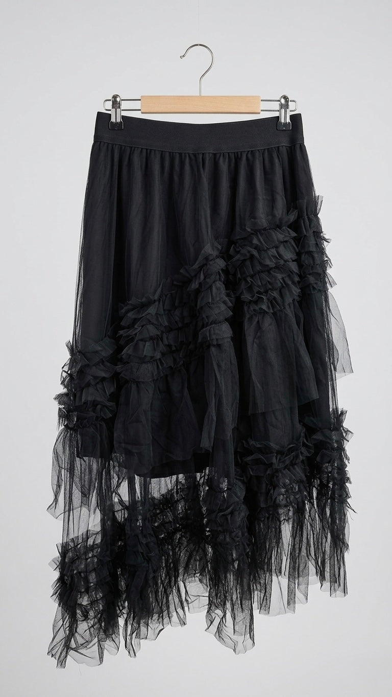 falda negra asimetrica de tul