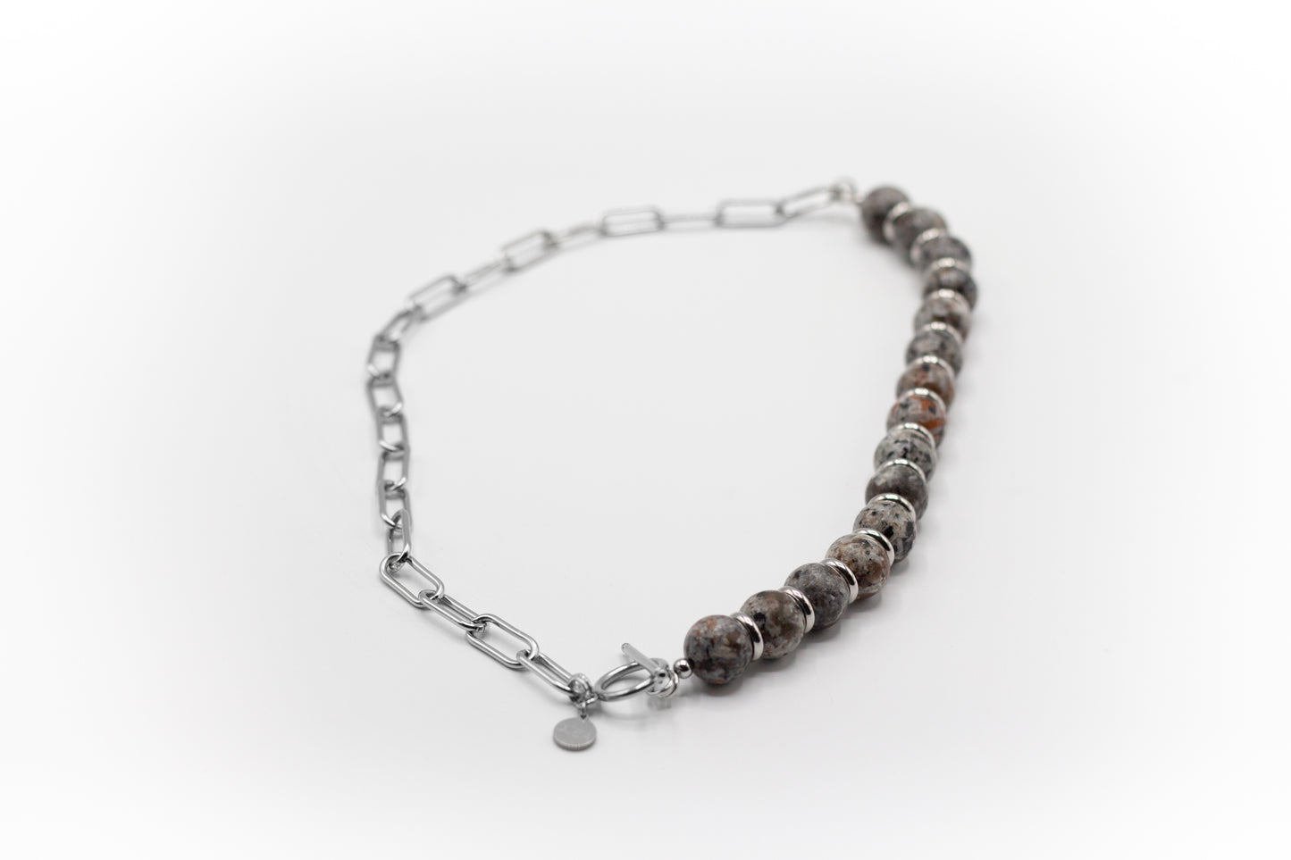 Kurze Halskette aus Edelstahl und natürlichem Flammenstein