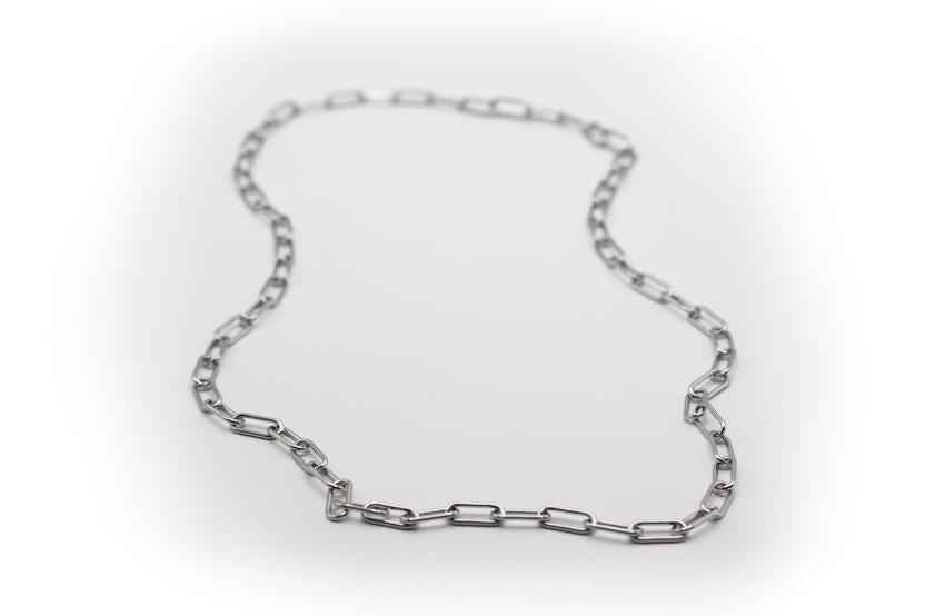 Collier long en acier inoxydable argenté