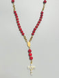 rosario de acero inoxidable bañado en oro con piedras de coral rojo de imitación