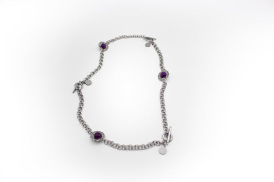 Mittlere Halskette mit 3 Armbändern aus silberfarbenem Edelstahl und natürlichem Charoit-Stein