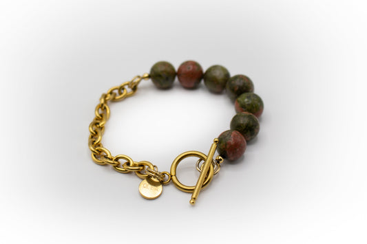 Bracelet en pierres naturelles jaspe unakite et chaîne mi-maille en acier inoxydable plaqué or 14 carats