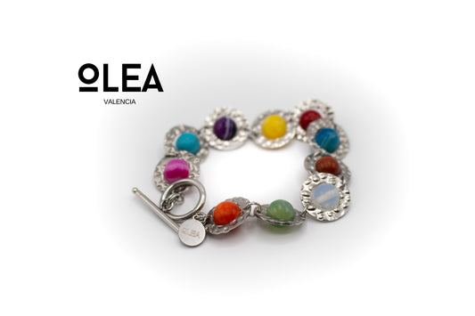 Bracelet en acier couleur argent et pierres mélangées