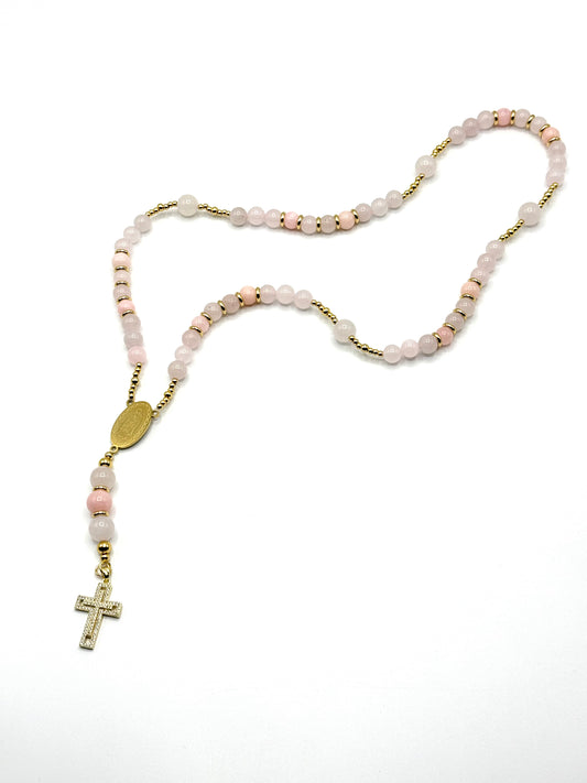 rosario de piedra natural cuarzo rosa y morenita de berilo rosa con acero inoxidable bañado en oro de 14K