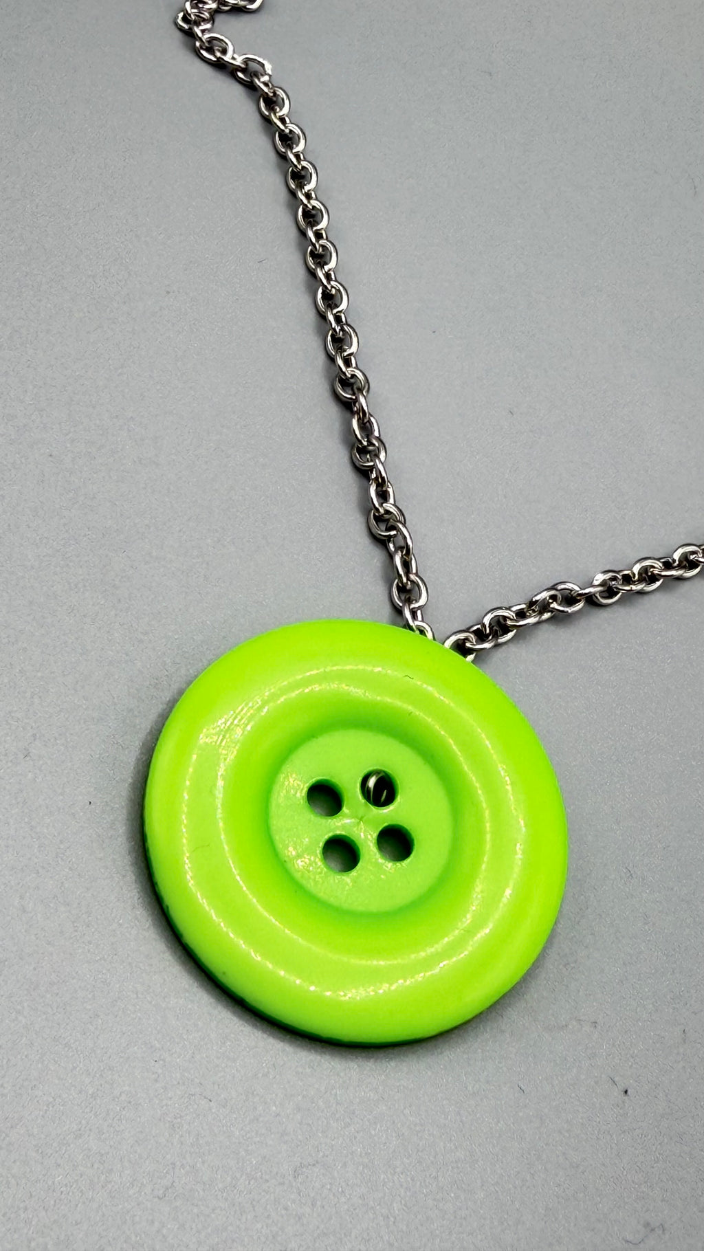 collar Botoné corto
