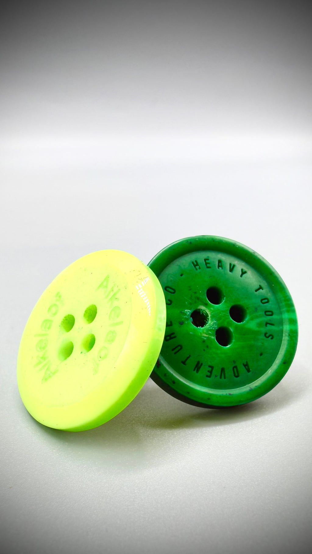 Pendientes Botoné de botón ( DESIGUALES )