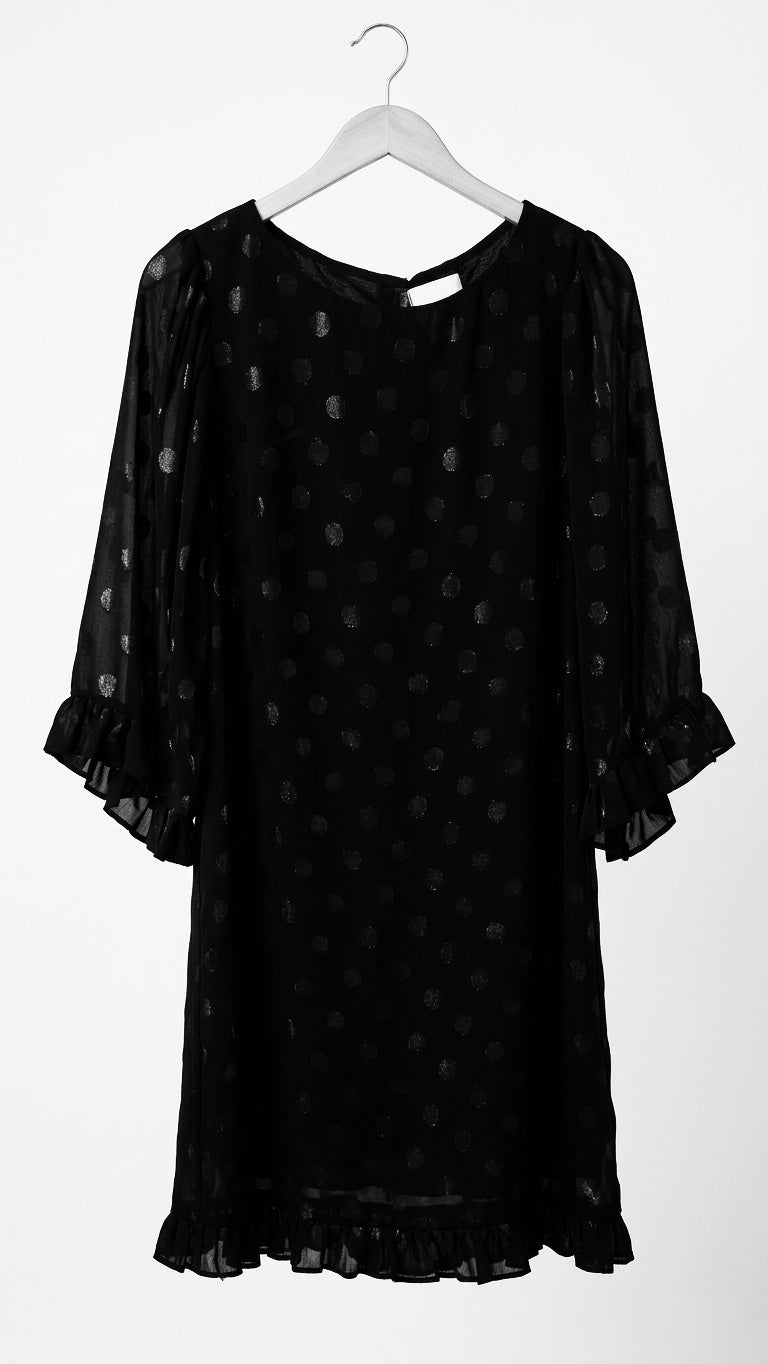 vestido negro motas
