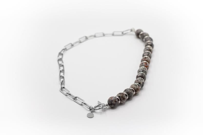 Collar Corto Acero Inoxidable y Piedra Natural de Llama