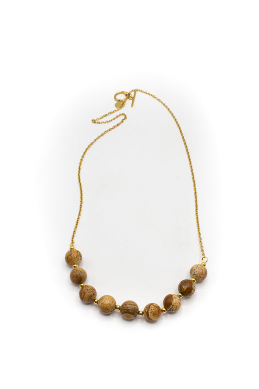 Kurze Halskette aus goldfarbenem Edelstahl und Jaspis-Holzstein