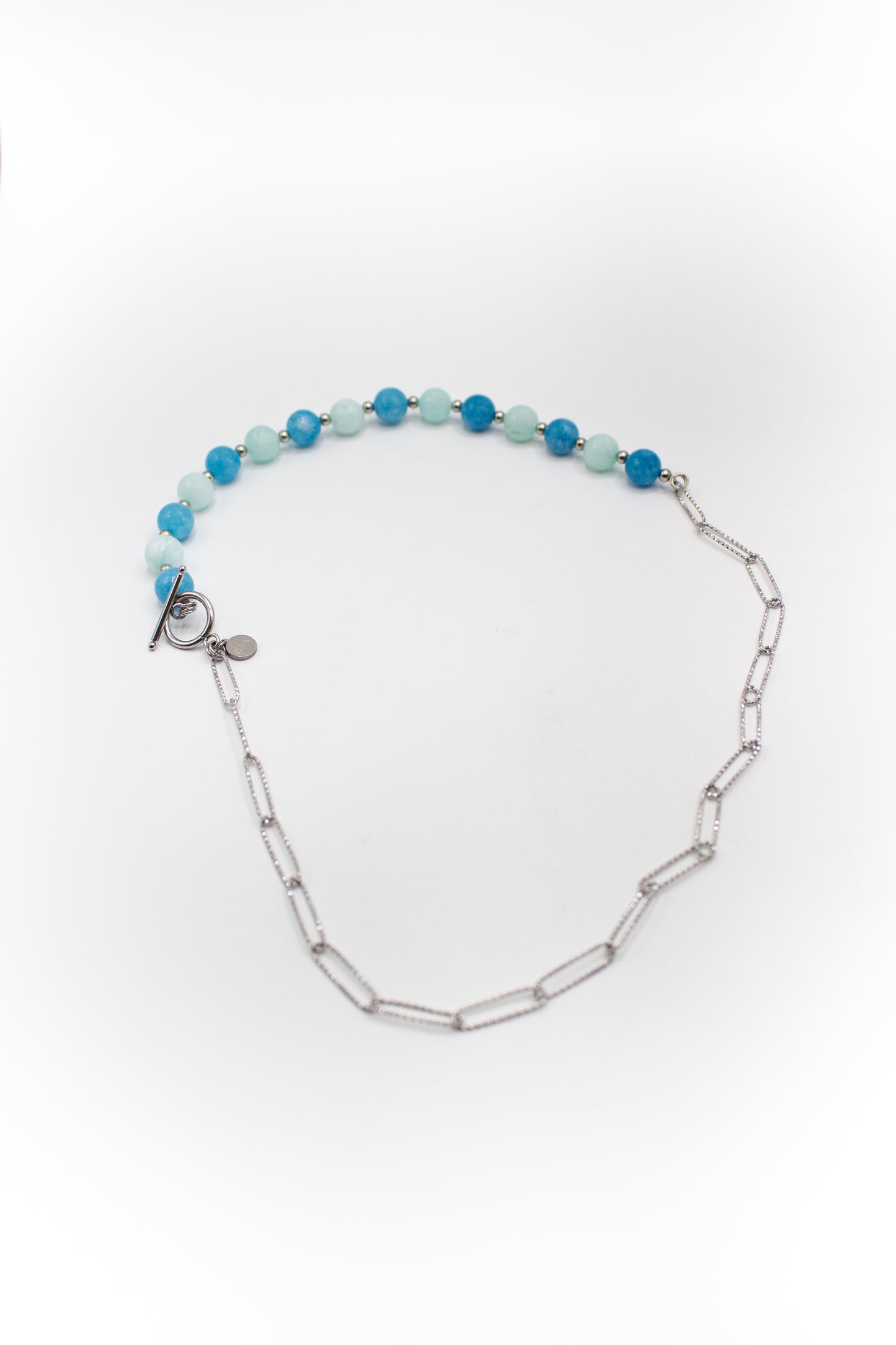 Mittlere silberfarbene Edelstahlkette mit natürlichem Jade- und Amazonitstein