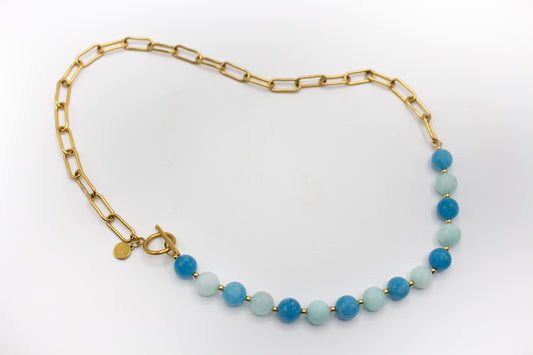 Mittlere Halskette aus goldfarbenem Edelstahl mit natürlichem Jade- und Amazonitstein