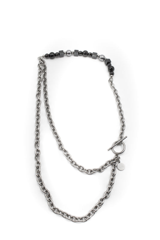 Mittlere Halskette aus silberfarbenem Edelstahl und natürlichem Hämatitstein