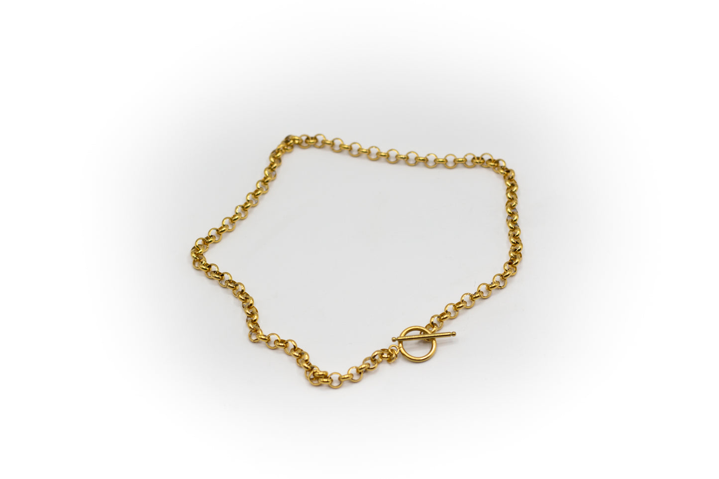 Mittlere goldfarbene Edelstahlkette