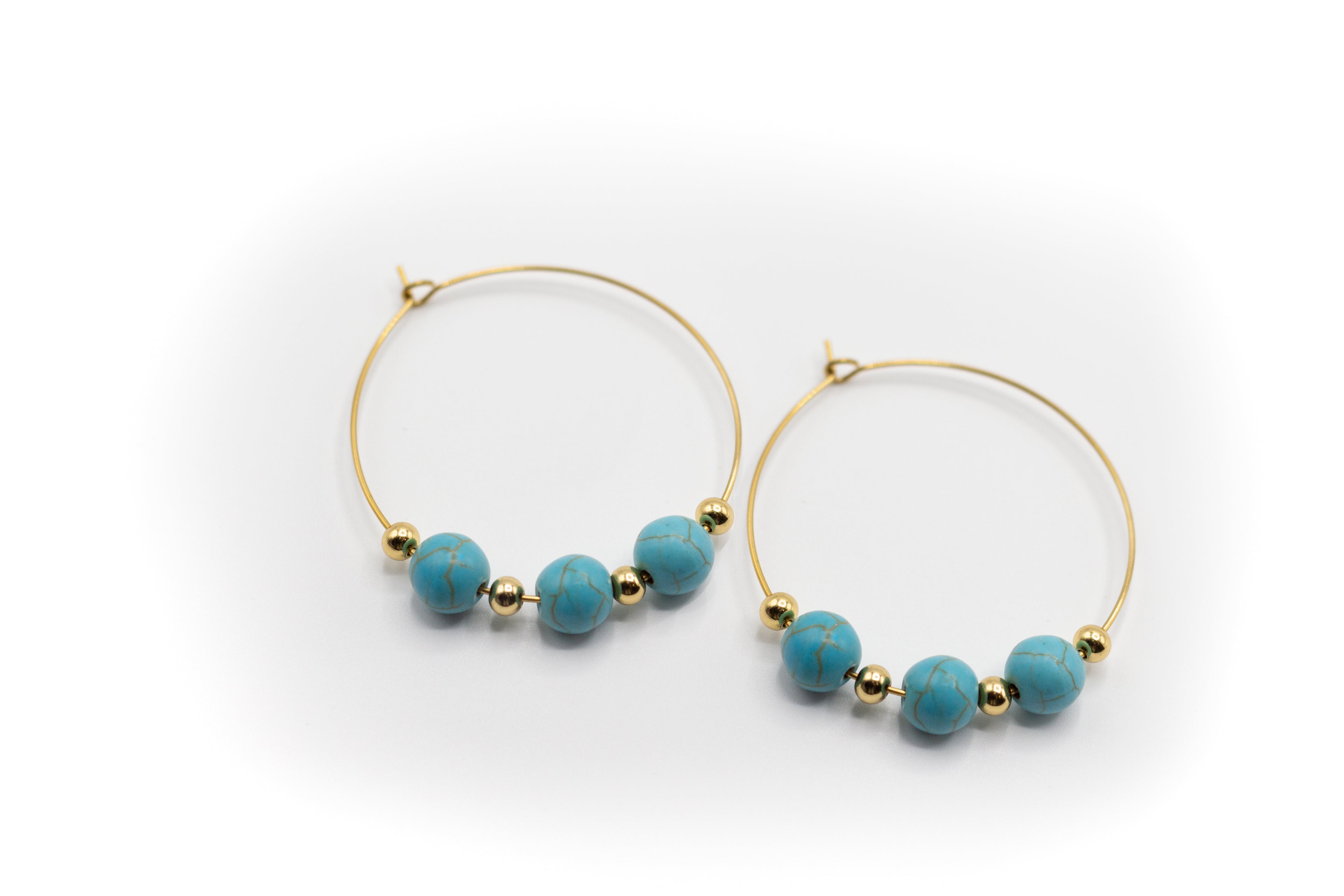 pendientes de aro y piedra natural turquesa con acero inoxidable color oro