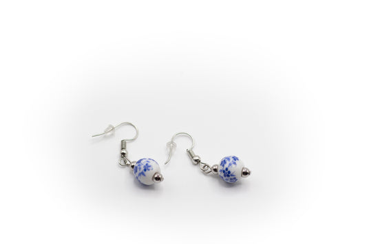 Silberfarbene Edelstahl-Ohrhaken mit chinesischer Keramik