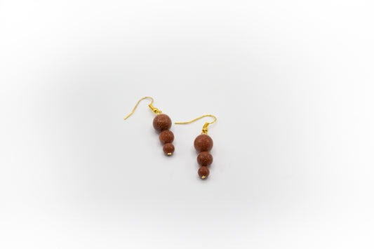 Goldfarbene Edelstahl-Hakenohrringe mit natürlichem Aventurinstein