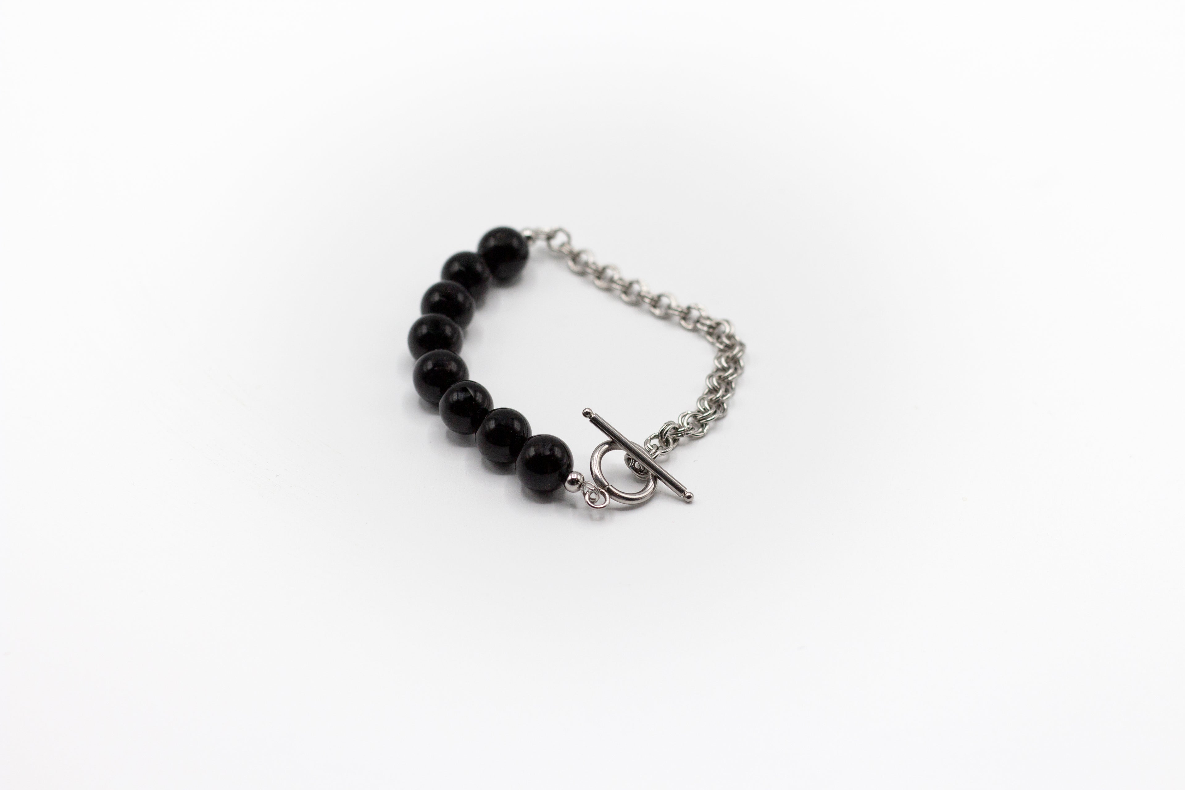 pulsera de piedra natural Ónix y mitad cadena de acero inoxidable color plata