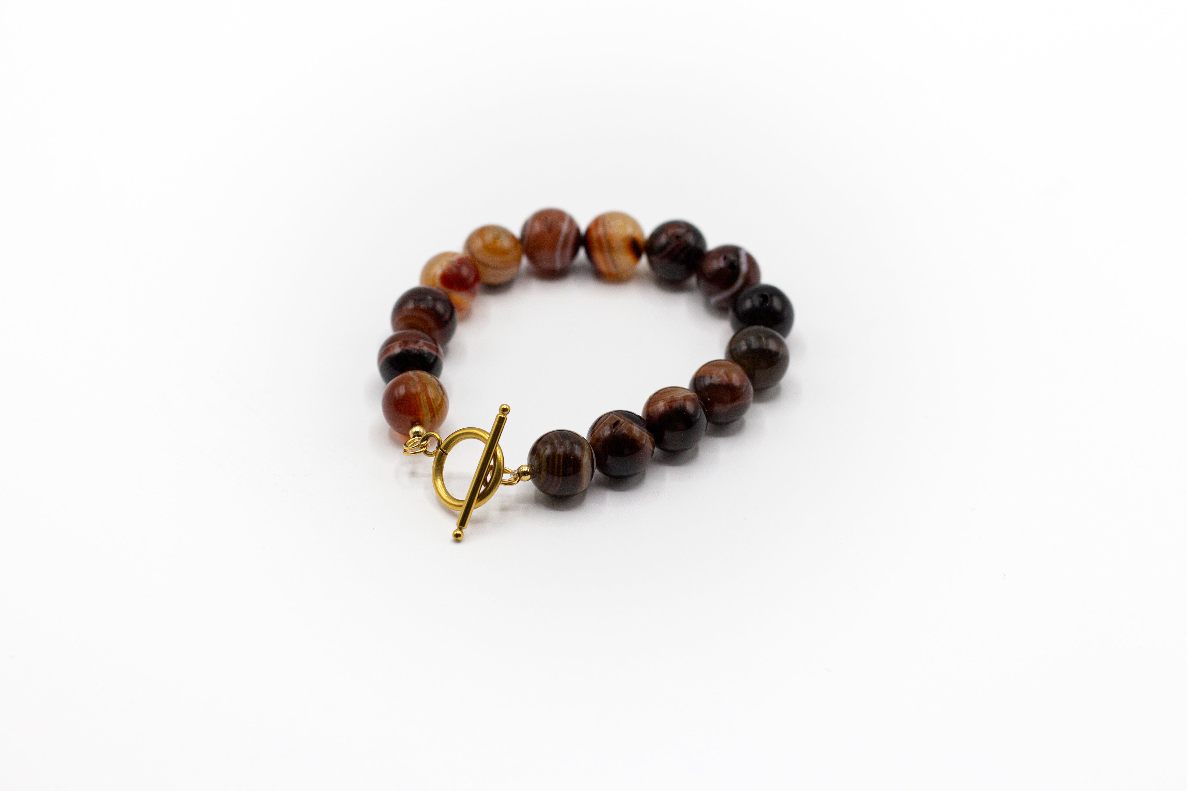 pulsera piedra natural ágata marrón y cierre de acero inoxidable color oro