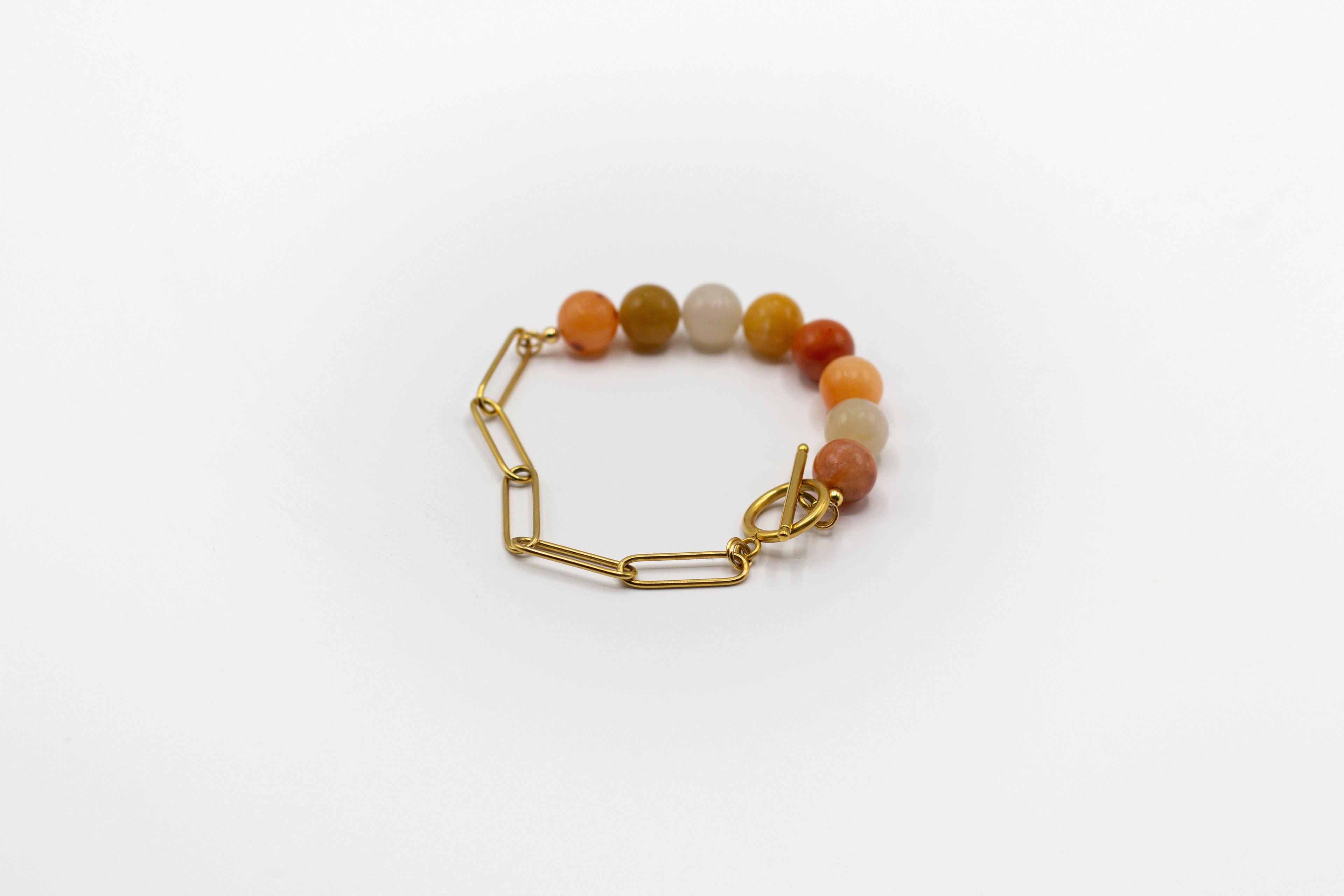 pulsera de piedra natural Ágata naranja y mitad cadena de acero inoxidable color oro