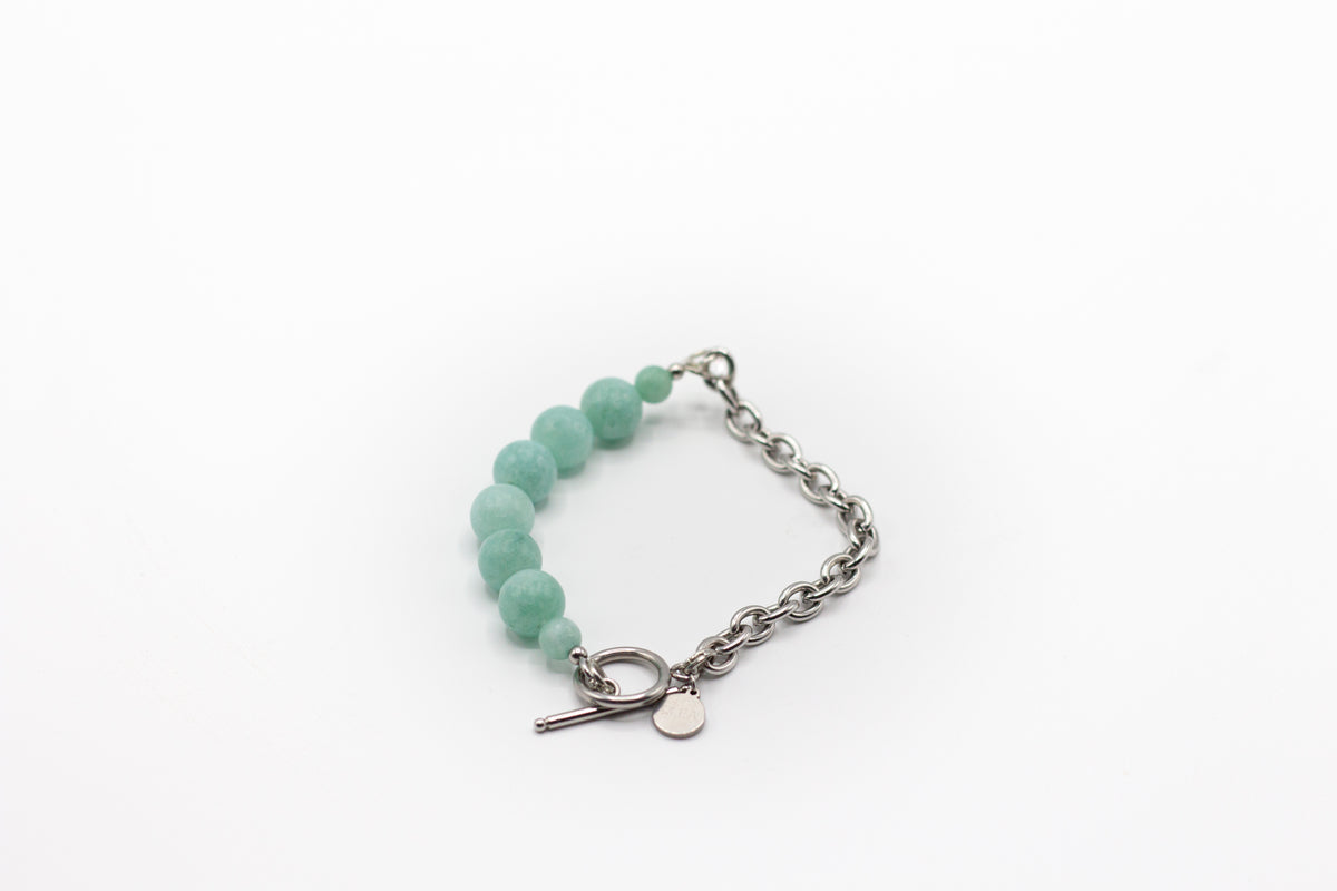 pulsera de piedra natural jade y mitad cadena de acero inoxidable color plata